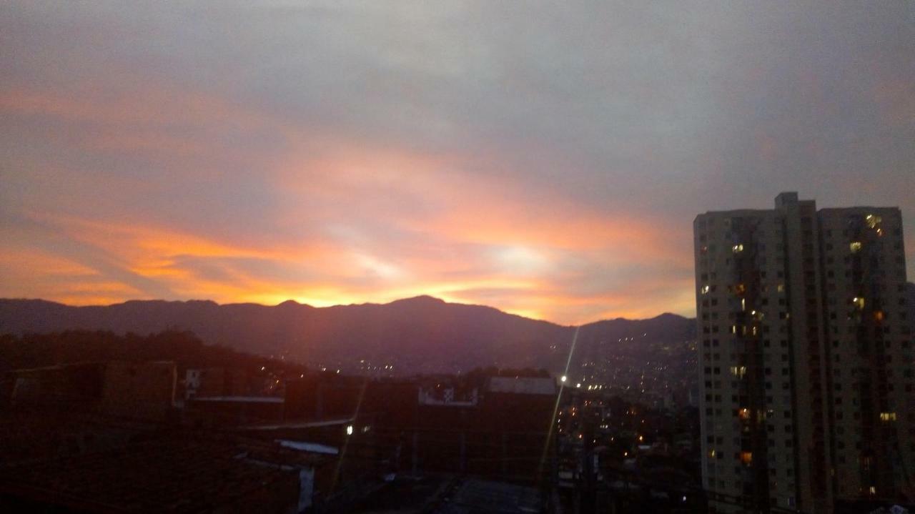 Habitacion Cerca Al Centro Medellín Exteriér fotografie